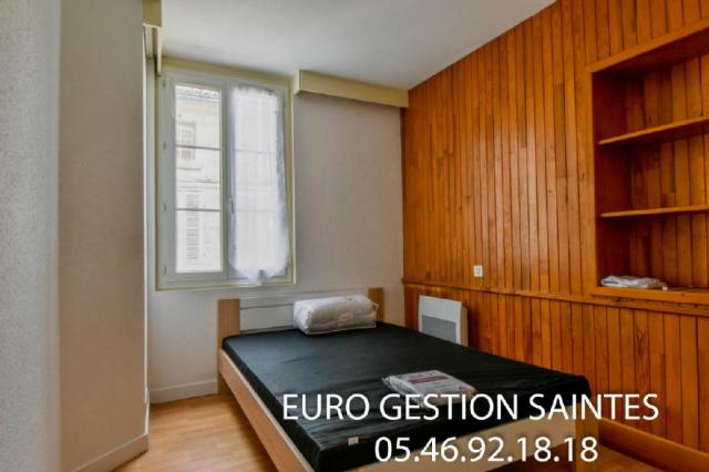 Appartement F1 meublé - Saintes